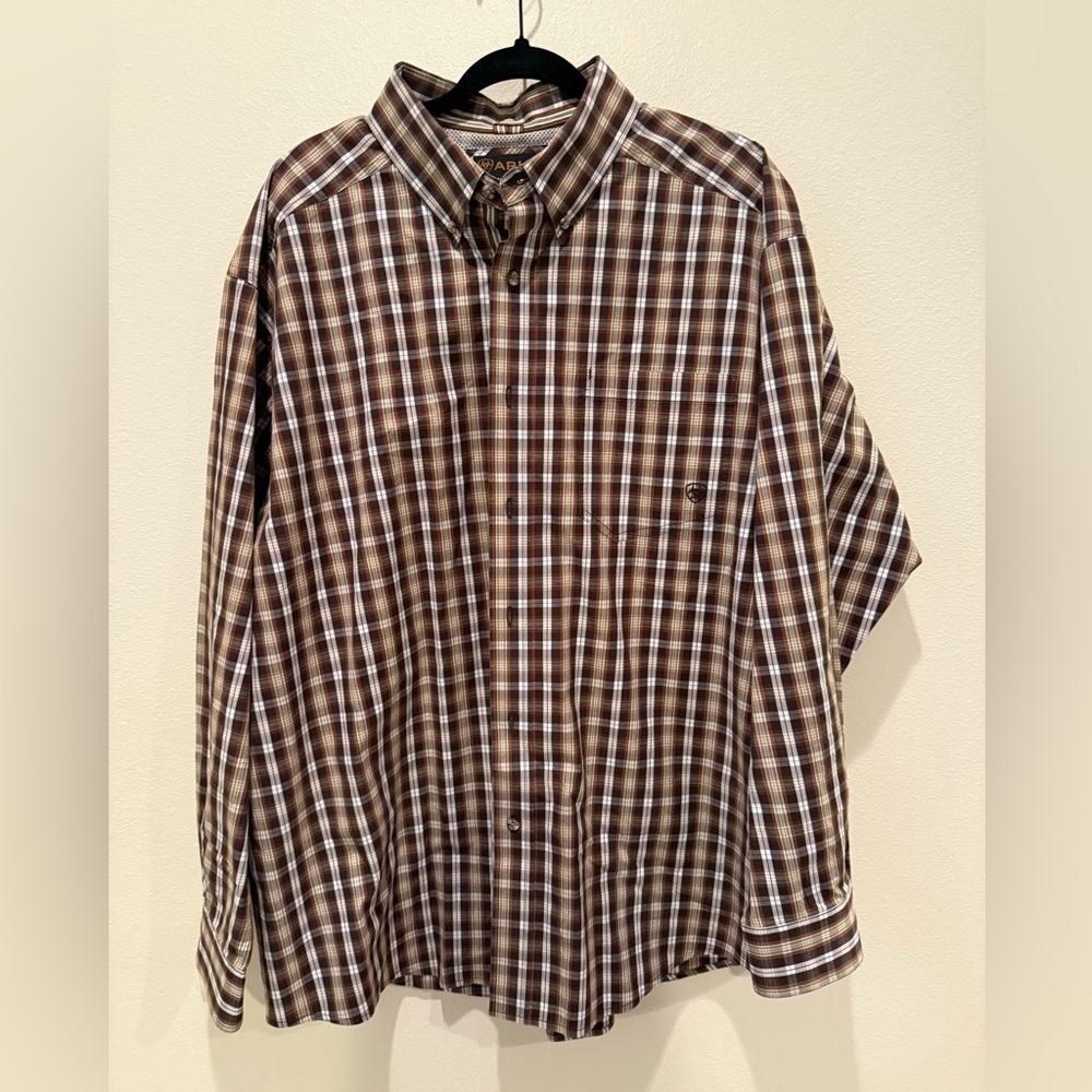 Ariat Pro Series Men's Brown Plaid Button-Down Shirt New without tags.